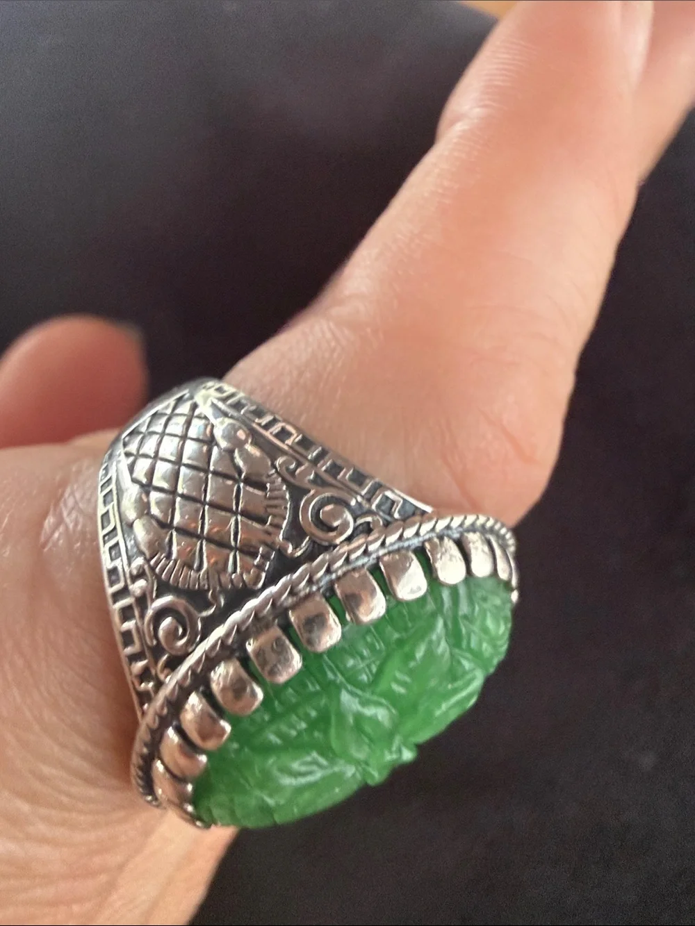 VTG Green Jade Floral Carved Stone Statement Ring Sz 5